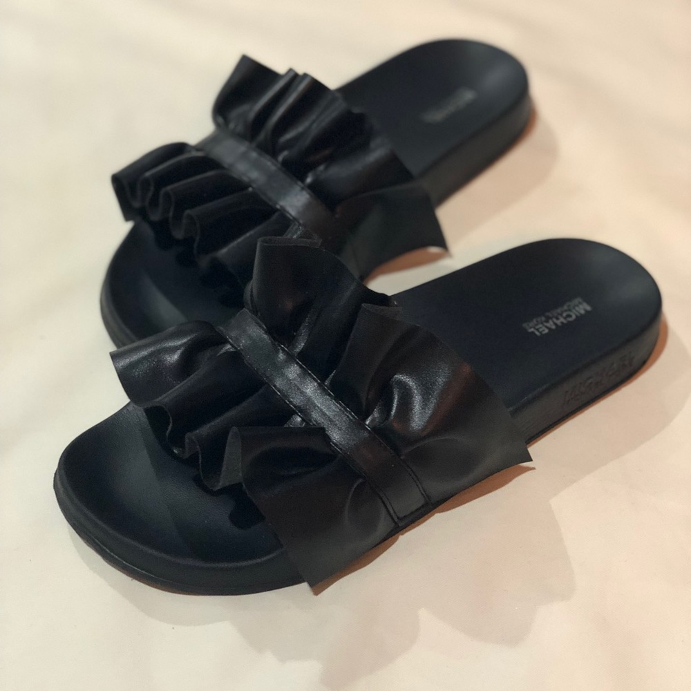MICHEAL KORS flat slides!